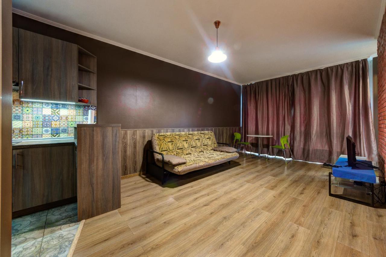 Apartments Near Ukraina Shopping Mall เคียฟ ภายนอก รูปภาพ