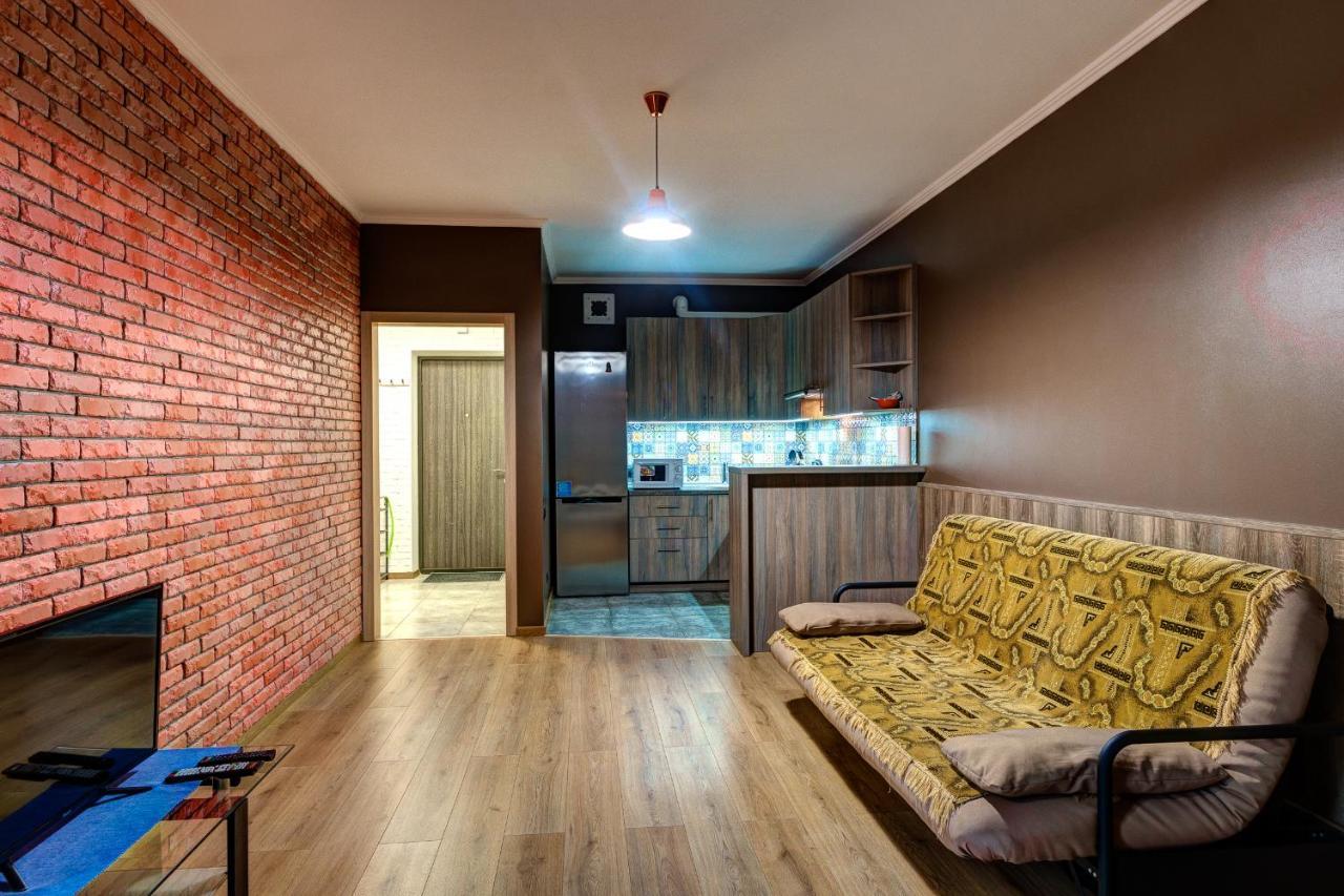 Apartments Near Ukraina Shopping Mall เคียฟ ภายนอก รูปภาพ